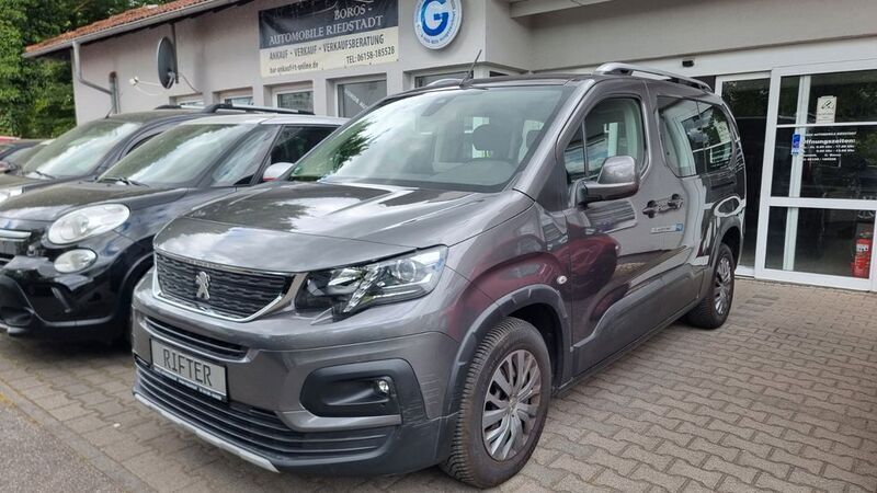 Grau Gebraucht 2021 Peugeot Rifter Allure Van / Kleinbus | 21.450 € (Teuer) - Bild 1/4