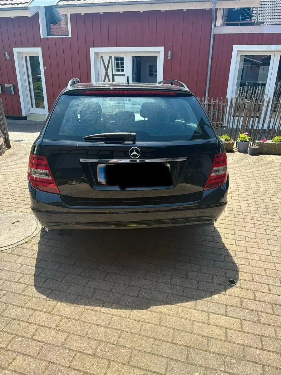 Gebraucht Mercedes C200 136 PS (100 kW) 2012 Schwarz Kombi