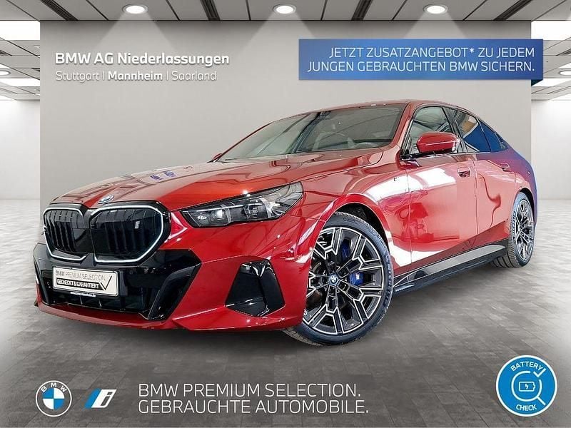 Rot Gebraucht 2024 BMW i5 M Sport Limousine | 59.960 € - Bild 1/3