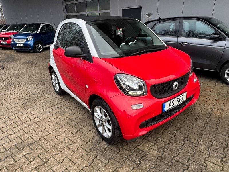 Rot Gebraucht 2019 Smart ForTwo Coupé Coupé | 10.490 € (Guter Preis) - Bild 1/4