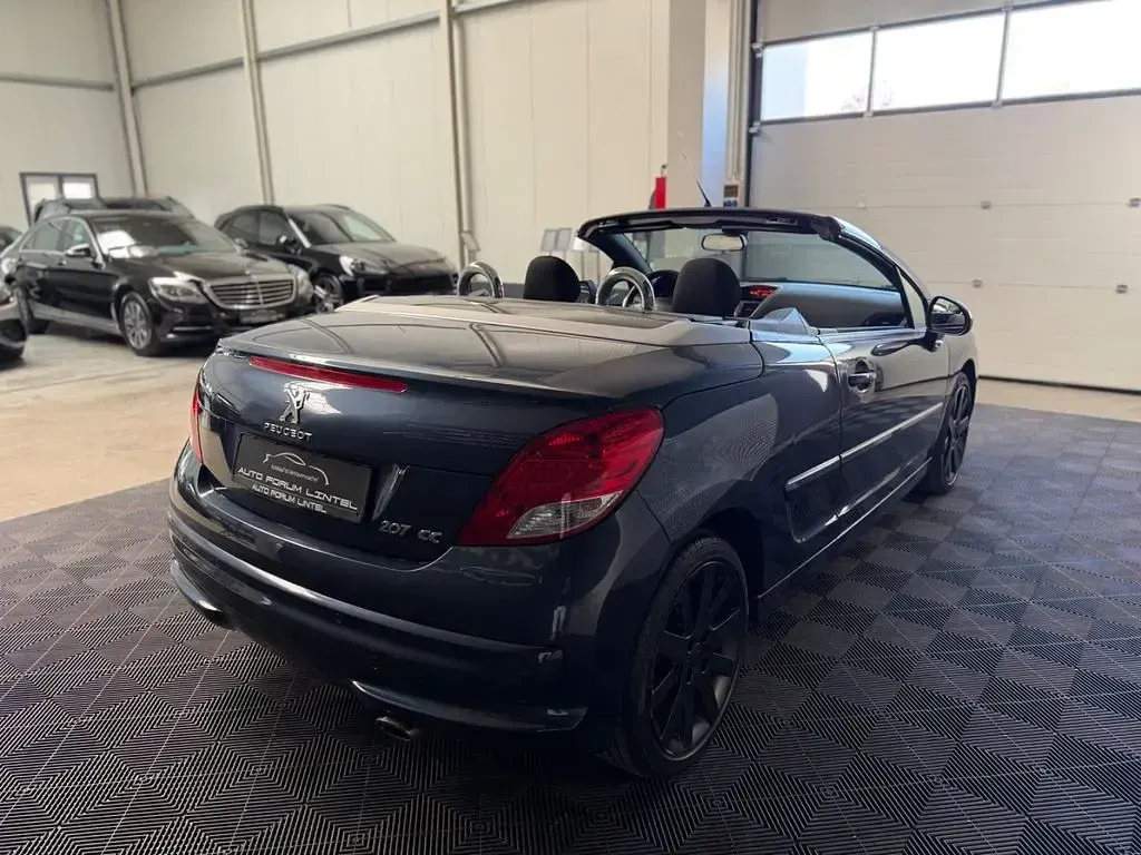 Gebraucht Peugeot 207 CC Platinum 111 PS (81 kW) 2012 Blau Cabrio