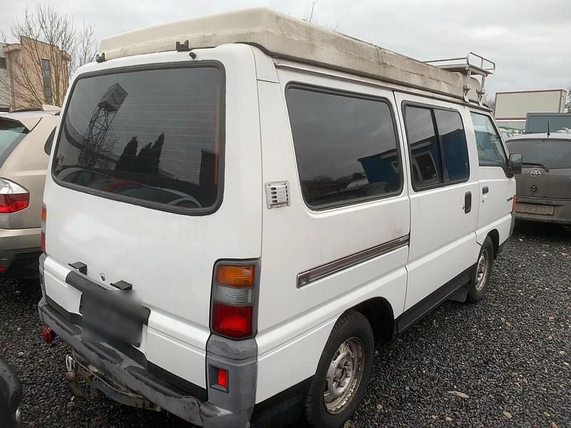 Gebraucht Mitsubishi L300 150 PS (110 kW) 1992 Weiß Van / Kleinbus