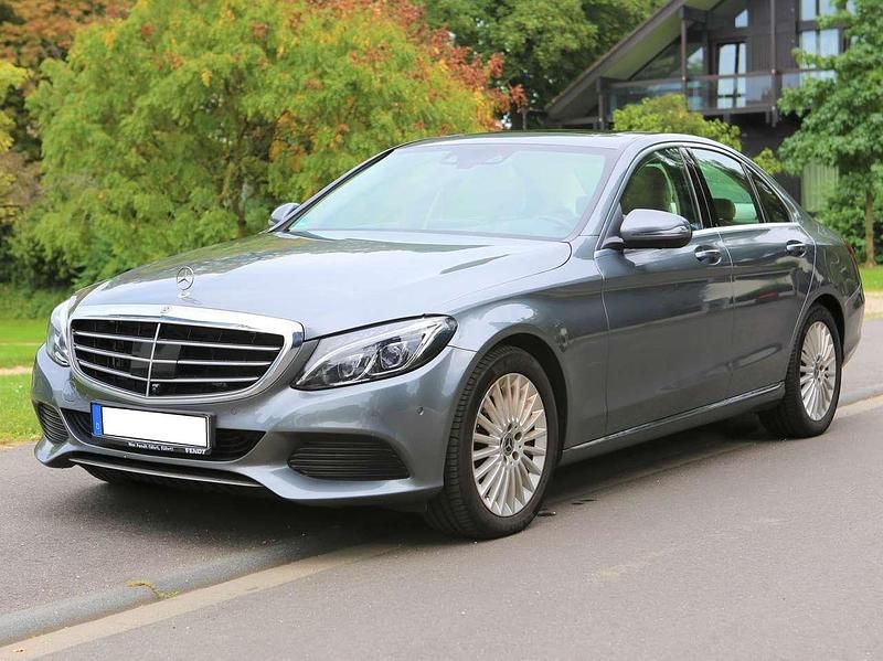 Silber Gebraucht 2017 Mercedes C400 Exclusive Limousine | 25.500 € (Etwas zu teuer) - Bild 1/4