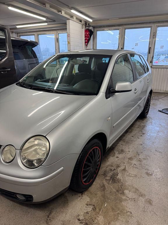 Gebraucht VW Polo Cricket 64 PS (47 kW) 2005 Grau Kleinwagen