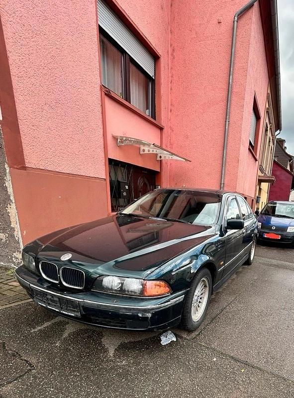 Gebraucht BMW 520 150 PS (110 kW) 1998 Grün Limousine