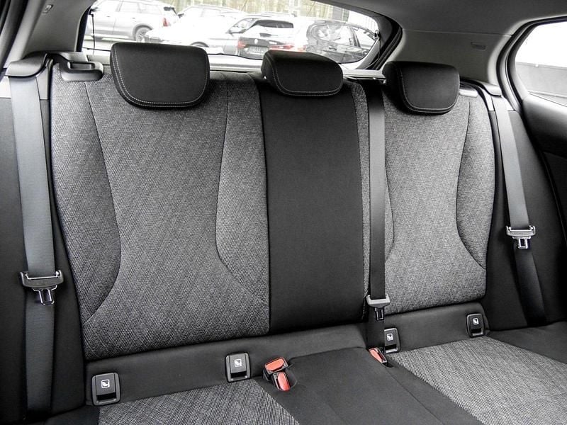 Gebraucht BMW 120 Shadowline 170 PS (125 kW) 2025 Weiß Kleinwagen