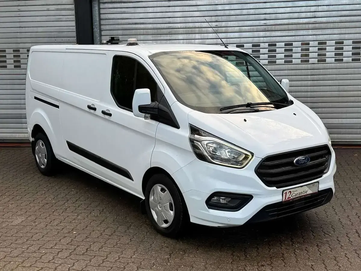 Gebraucht Ford Transit Custom Trend 170 PS (125 kW) 2018 Weiß Van / Kleinbus