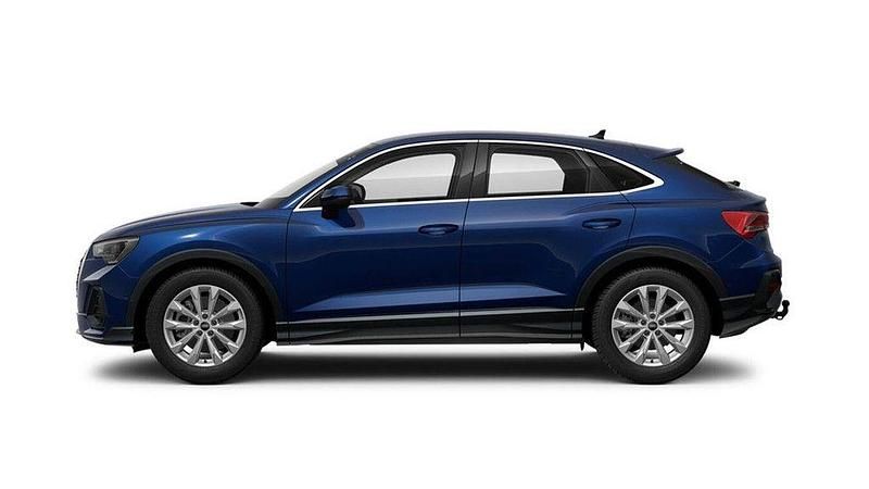 Gebraucht Audi Q3 Sportback Performance 190 PS (139 kW) 2023 Navarrablau metallic SUV