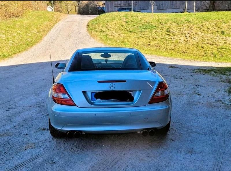 Silber Gebraucht 2004 Mercedes SLK200 Cabrio | 5.000 € (Superpreis) - Bild 1/4