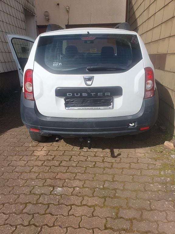 Second-hand Dacia Duster 105 CP (77 kW) 2012 Gri SUV