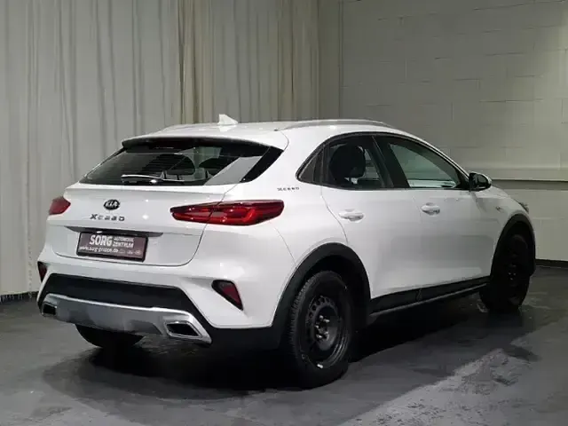 Gebraucht Kia XCeed Vision 140 PS (102 kW) 2020 Weiß, deluxe white metallic SUV