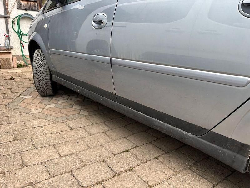 Gebraucht Opel Meriva Edition 90 PS (66 kW) 2006 Van / Kleinbus