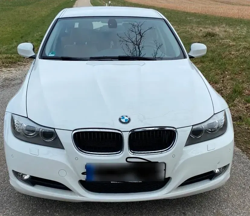 Gebraucht BMW 320 184 PS (135 kW) 2011 Weiß Kombi