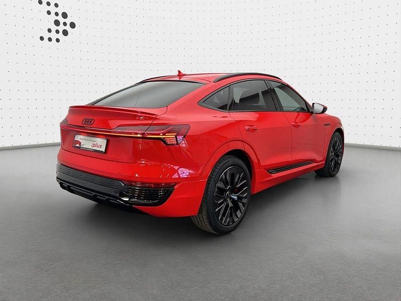 Gebraucht Audi Q8 Sportback e-tron S-Line 300 kW (408 PS) 2023 Rot SUV