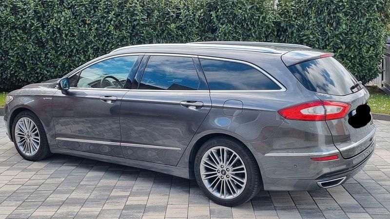 Gebraucht Ford Mondeo Vignale 150 PS (110 kW) 2017 Grau Kombi