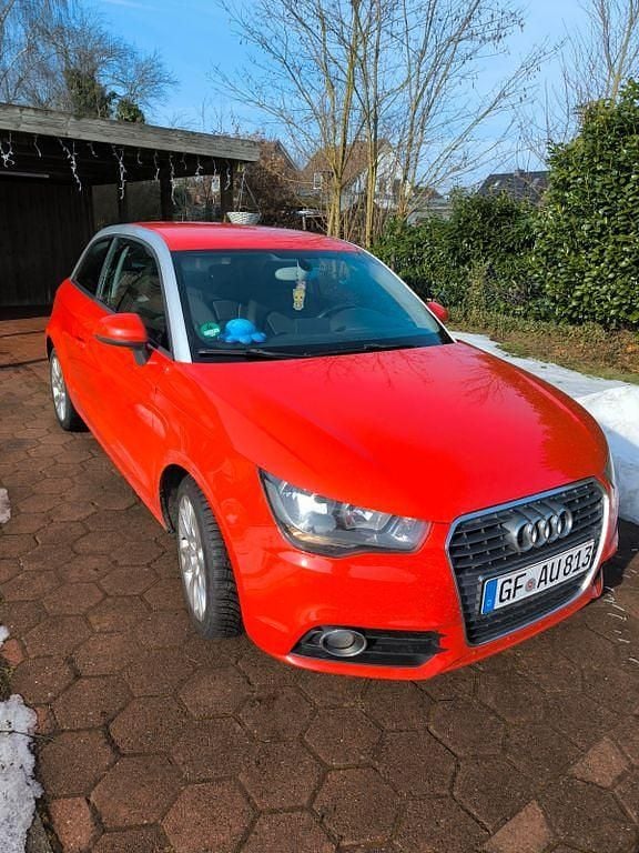 Gebraucht Audi A1 Attraction 105 PS (77 kW) 2013 Rot Kleinwagen