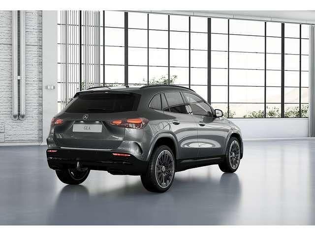 Gebraucht Mercedes GLA200 AMG line 163 PS (119 kW) 2025 Metalliclack mountaingrau SUV