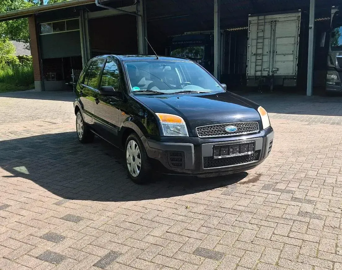 Gebraucht Ford Fusion 80 PS (58 kW) 2007 Schwarz Kleinwagen