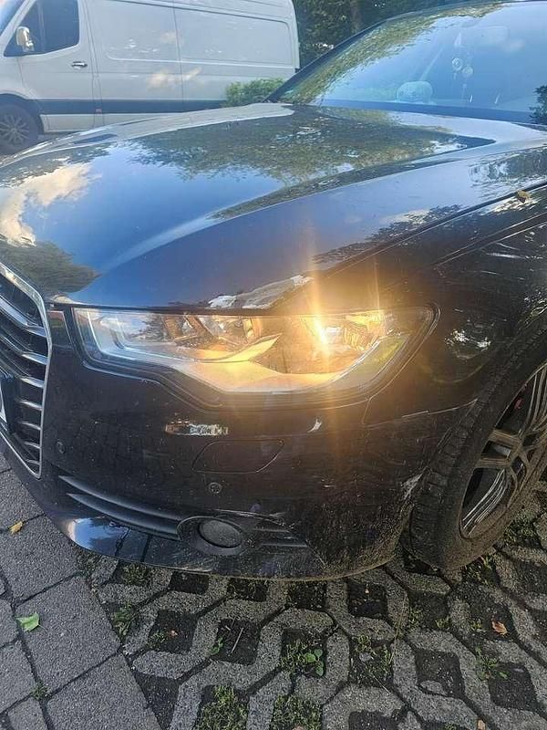 Gebraucht Audi A6 177 PS (130 kW) 2011 Schwarz Limousine