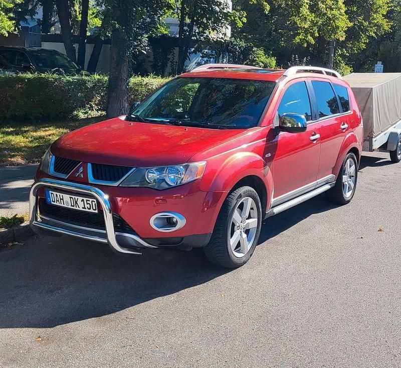 Rot Gebraucht 2009 Mitsubishi Outlander Intense SUV | 5.000 € (Fairer Preis) - Bild 1/4