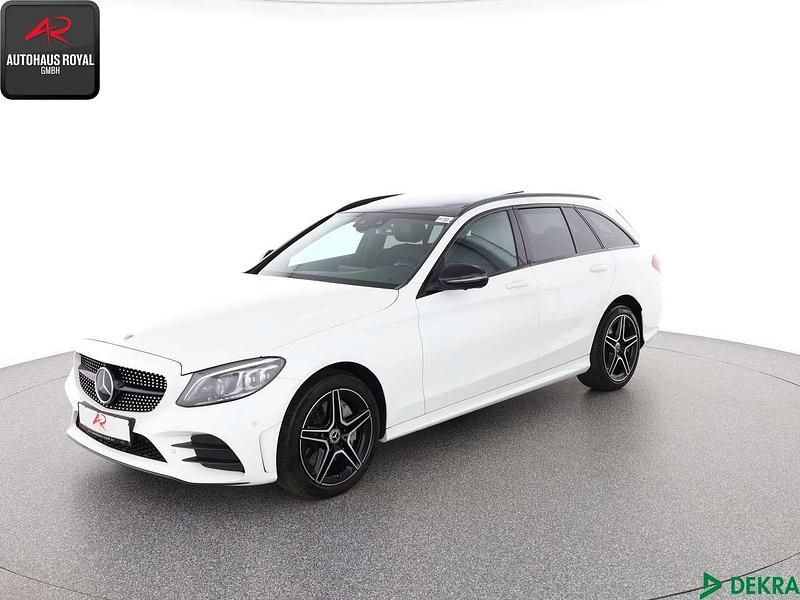 Polarweiss Gebraucht 2018 Mercedes C300 AMG Kombi | 30.880 € (Fairer Preis) - Bild 1/4