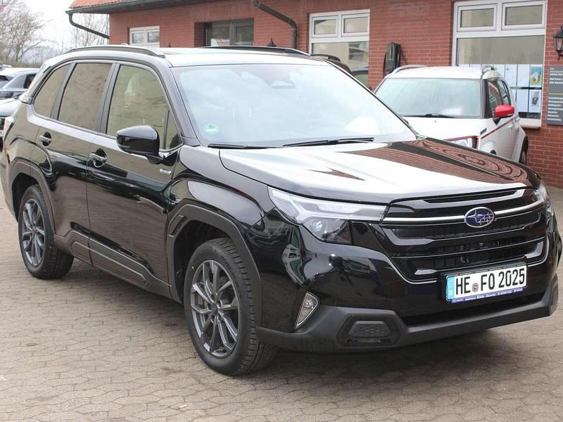 Second-hand Subaru Forester Platinum 136 CP (100 kW) 2025 Negru SUV
