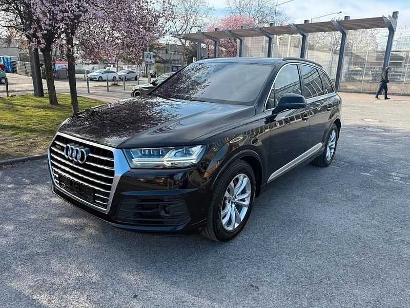 Second-hand Audi Q7 272 CP (200 kW) 2017 Negru SUV
