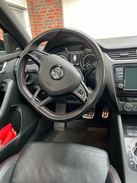 Gebraucht Skoda Octavia vRS 184 PS (135 kW) 2016 Schwarz Kleinwagen