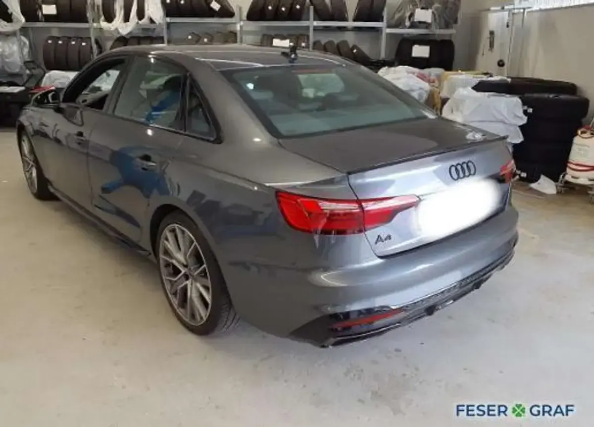 Gebraucht Audi A4 S-Line 163 PS (119 kW) 2024 Daytonagrau perleffekt Limousine