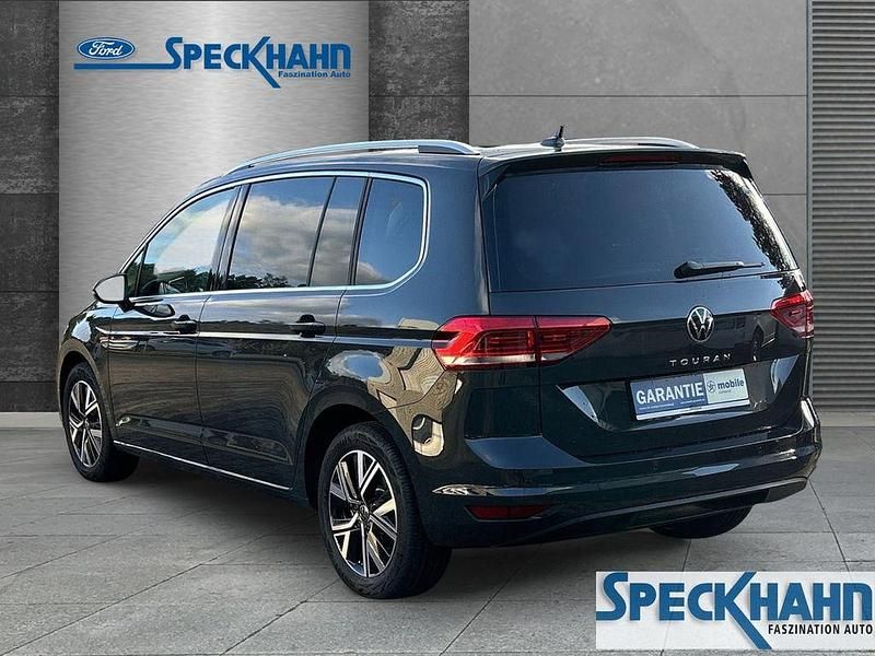 Gebraucht VW Touran Highline 150 PS (110 kW) 2024 Grau Van / Kleinbus