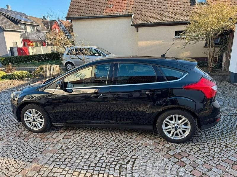 Gebraucht Ford Focus Titanium 150 PS (110 kW) 2012 Schwarz Limousine