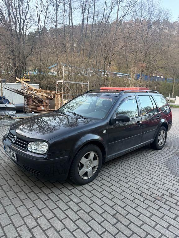 Gebraucht VW Golf IV Basis 101 PS (74 kW) 2003 Schwarz Kombi