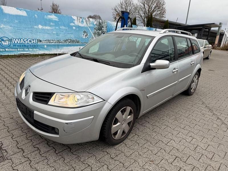 Silber Gebraucht 2006 Renault Mégane II Authentique Limousine | 1.150 € (Superpreis) - Bild 1/4