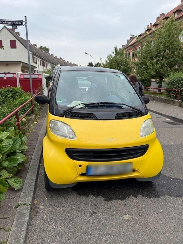 Gelb Gebraucht 1999 Smart ForTwo Coupé Coupé | 1.999 € (Fairer Preis) - Bild 1/4