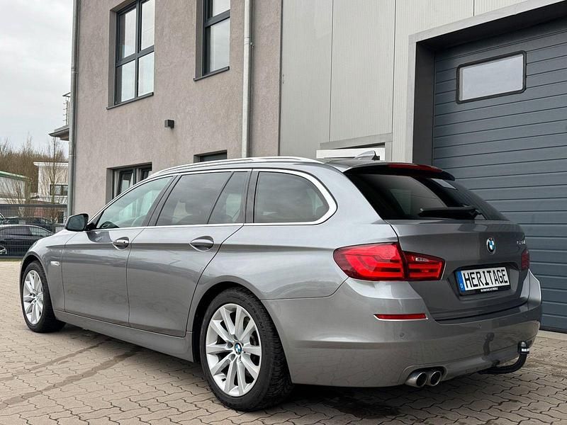 Gebraucht BMW 520 184 PS (135 kW) 2012 Grau Kombi