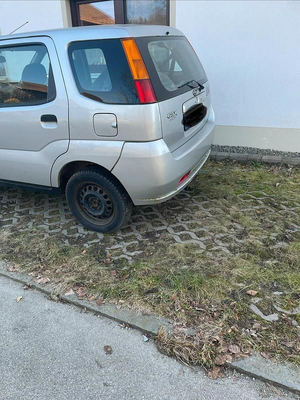 Gebraucht Subaru Justy 99 PS (72 kW) 2005 Silber Kleinwagen