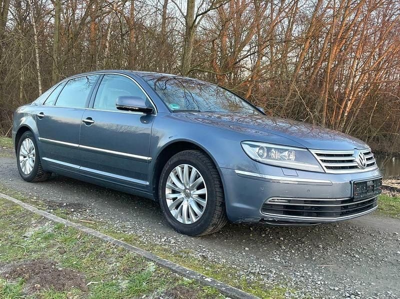 Gebraucht VW Phaeton 245 PS (180 kW) 2015 Berylliumgrau Limousine