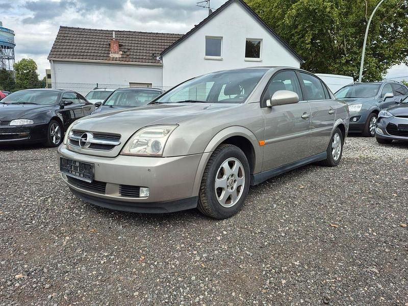 Grau Gebraucht 2002 Opel Vectra Limousine | 990 € (Guter Preis) - Bild 1/4