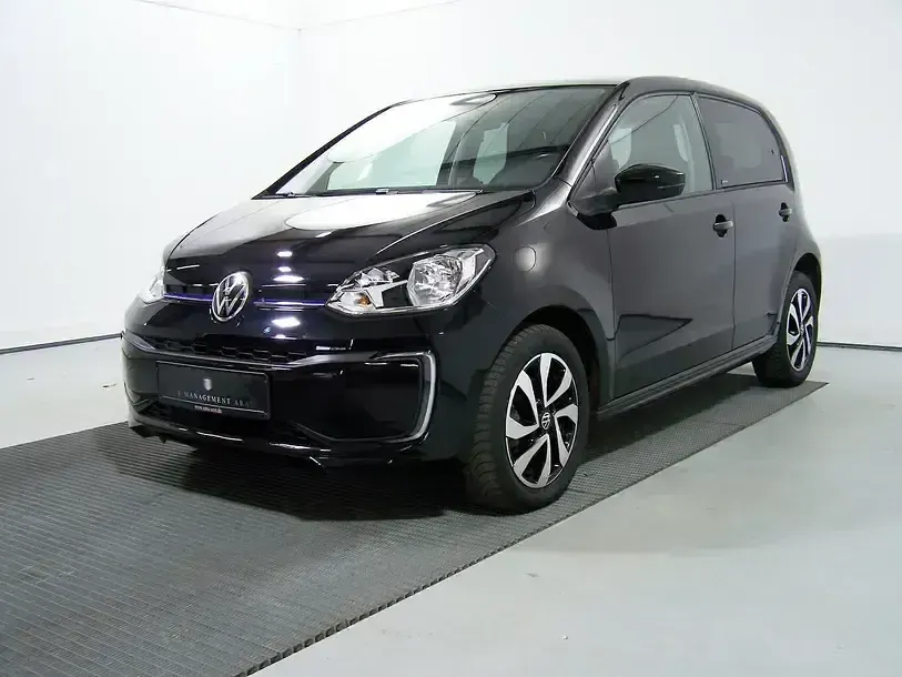 Usata VW e-up! Active 61 kW (83 CV) 2021 Nero Utilitaria