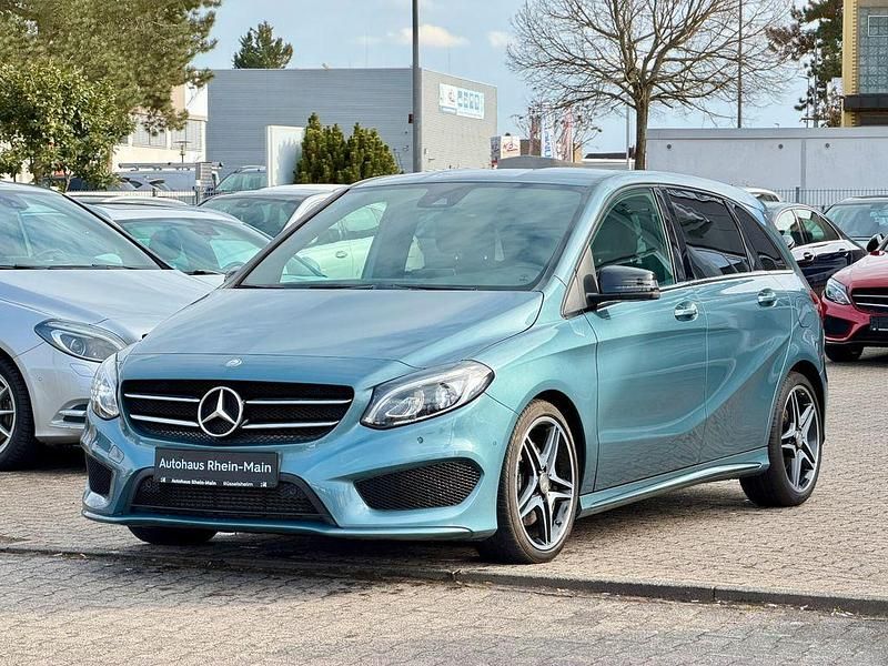 Gebraucht Mercedes B220 AMG 177 PS (130 kW) 2015 Grün Van / Kleinbus