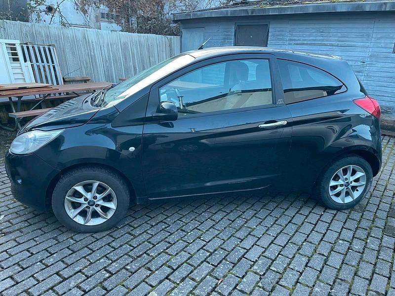 Gebraucht Ford Ka 65 PS (47 kW) 2010 Schwarz Kleinwagen