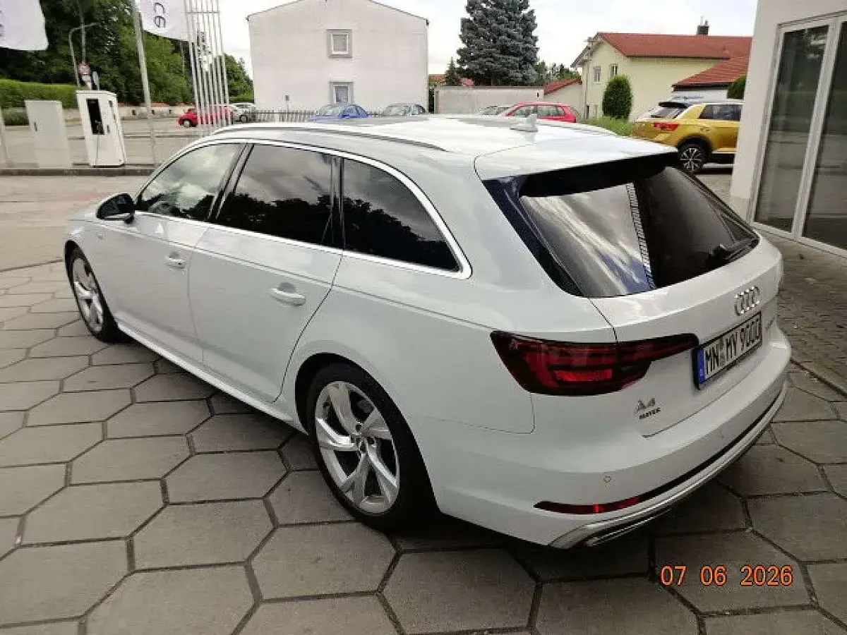 Gebraucht Audi A4 Sport 150 PS (110 kW) 2019 Gletscherweiß metallic Kombi