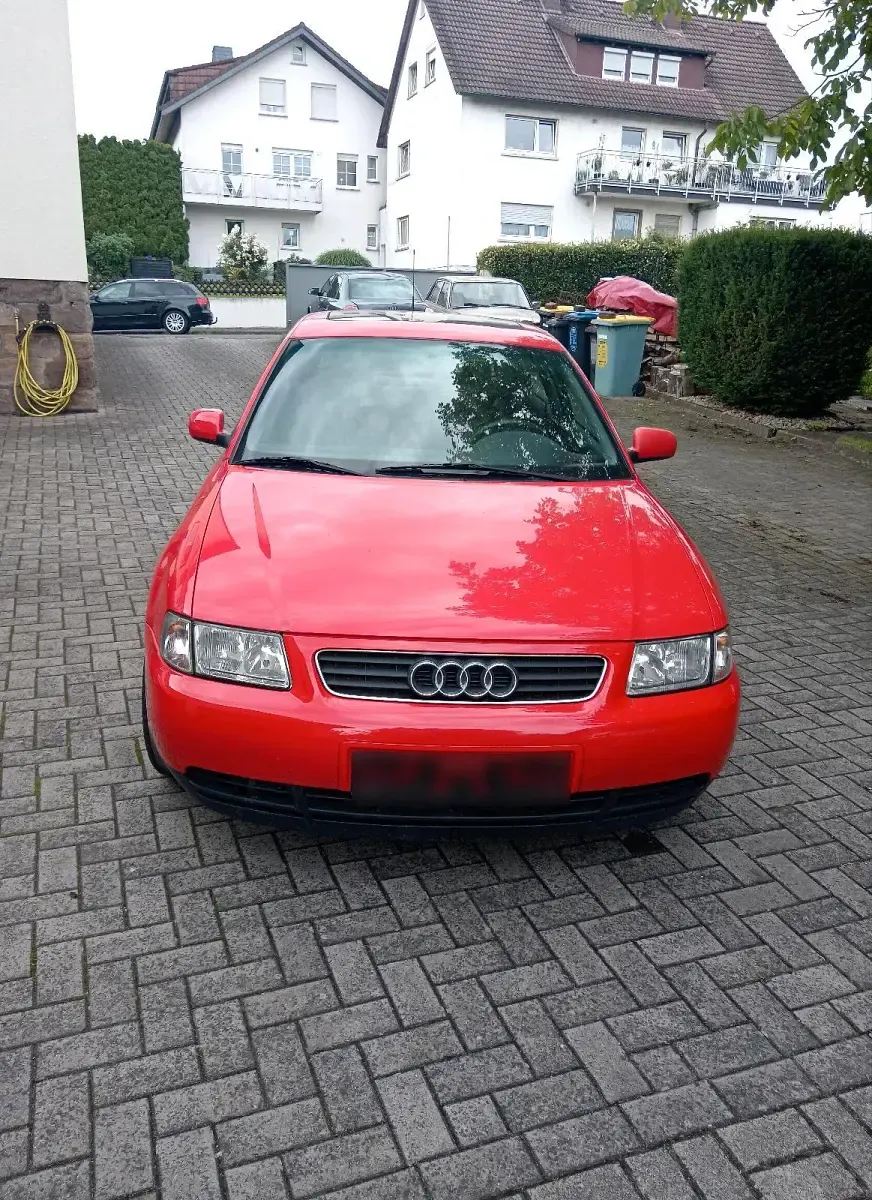 Gebraucht Audi A3 101 PS (74 kW) 1998 Rot Kleinwagen
