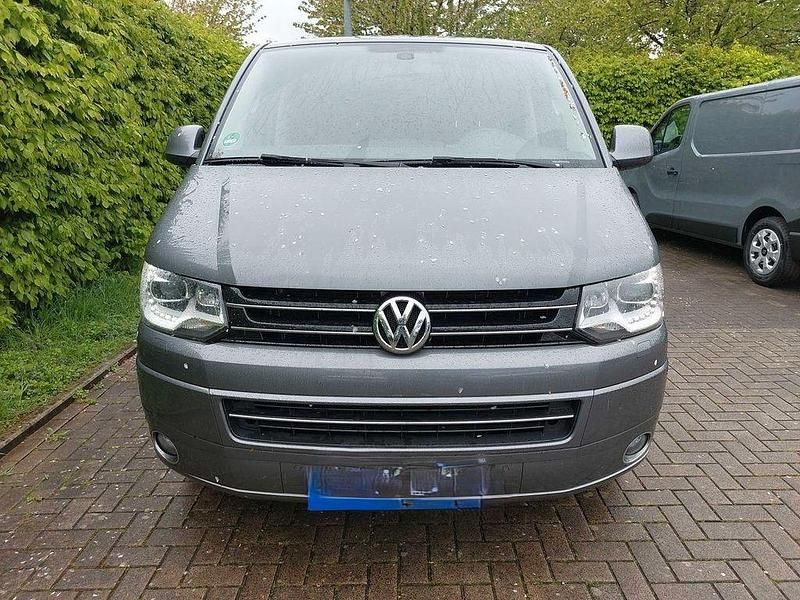 Usata VW Multivan Highline 179 CV (131 kW) 2015 Grigio Monovolume