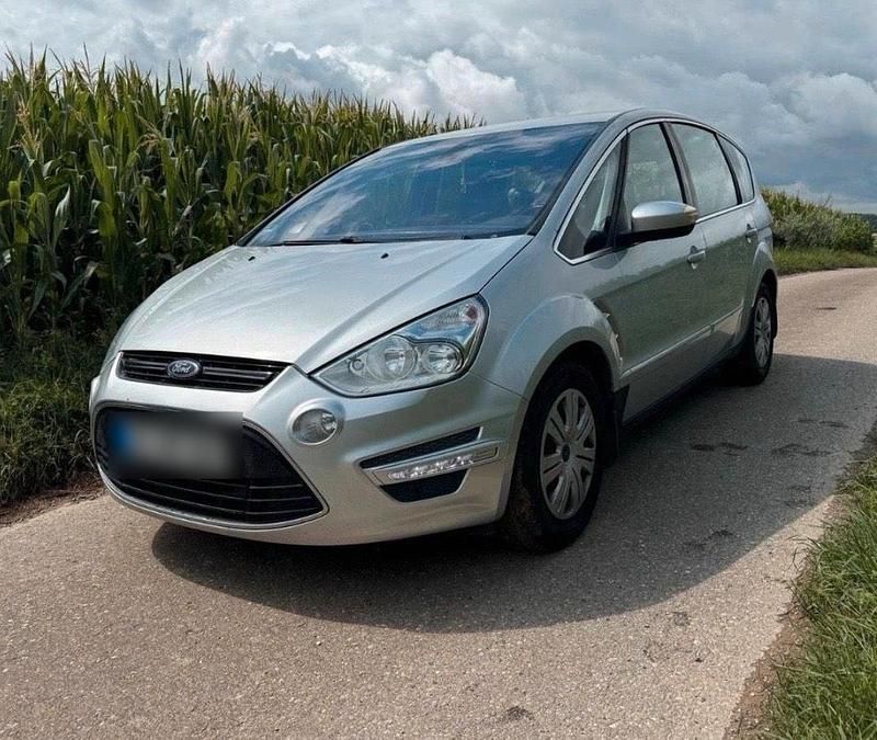 Gebraucht Ford S-MAX S 140 PS (102 kW) 2012 Silber Van / Kleinbus