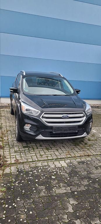 Schwarz Gebraucht 2017 Ford Kuga Titanium SUV | 11.400 € (Fairer Preis) - Bild 1/4