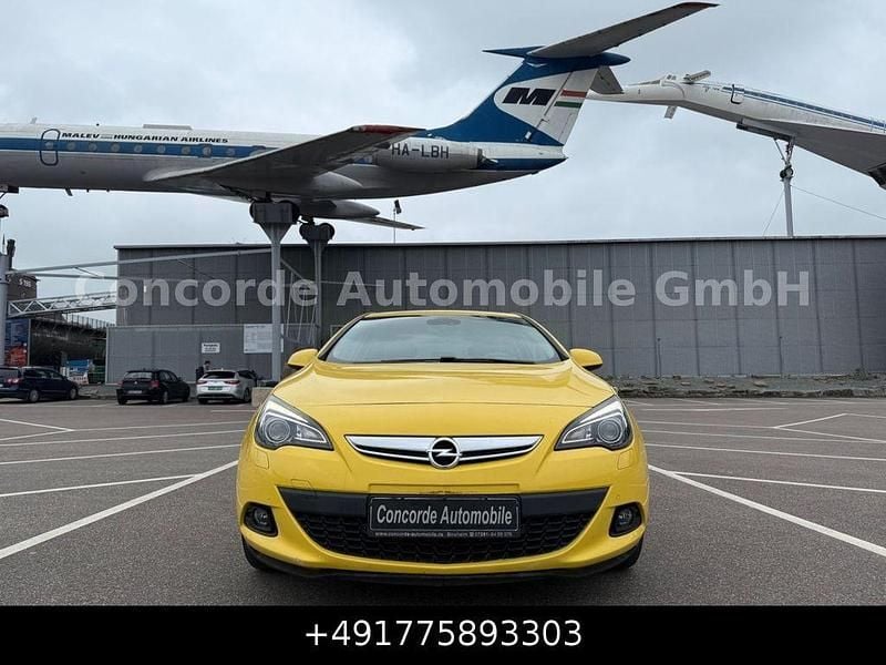 Gebraucht Opel Astra GTC Excite 200 PS (147 kW) 2018 Gelb Coupé