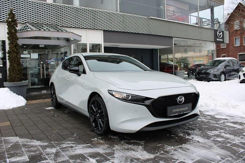 Gebraucht Mazda 3 Nagisa 140 PS (102 kW) 2025 Weiß Limousine