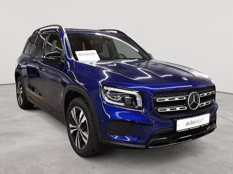 Galaxyblau metalic Gebraucht 2022 Mercedes GLB200 Progressive SUV | 28.390 € (Superpreis) - Bild 1/4
