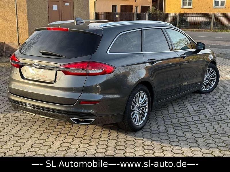 Gebraucht Ford Mondeo Titanium 190 PS (139 kW) 2021 Grau Kombi